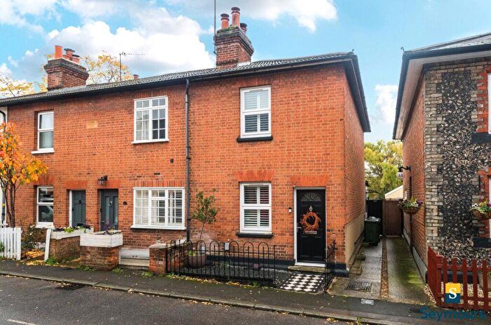 2 Bedroom End Of Terrace House For Sale In Drummond Road, Guildford, Surrey, GU1