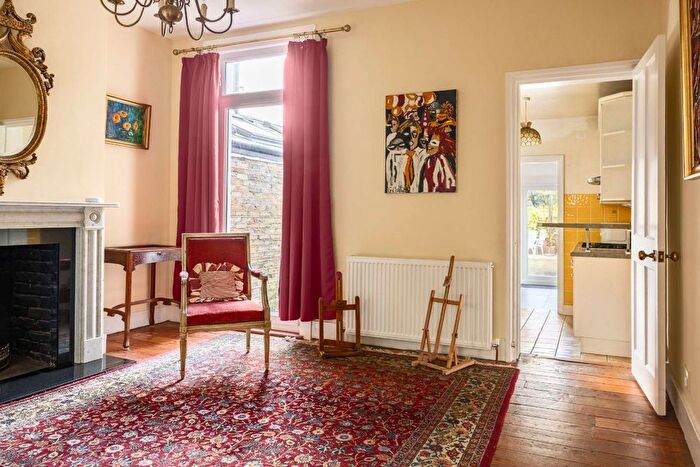 3 Bedroom Terraced House For Sale In Newry Road, St Margarets, TW1