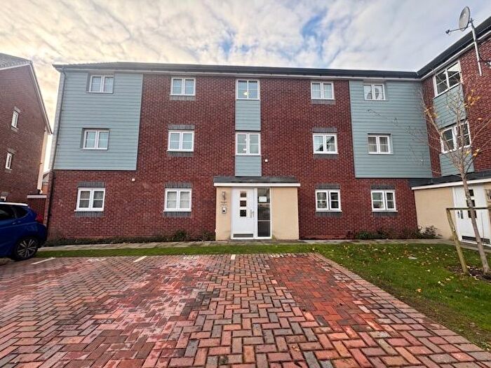 2 Bedroom Flat To Rent In Aldridge Square, Perry Barr, Birmingham, B42