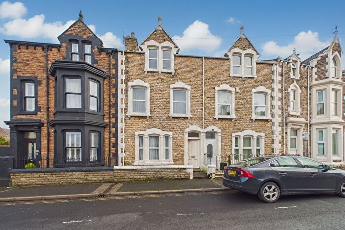 6 Bedroom Town House For Sale In Belle Isle Street, Workington, CA14