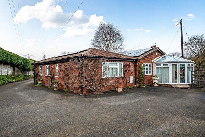 5 Bedroom Detached Bungalow For Sale In Copes Lane, Bramshill, Hook, RG27