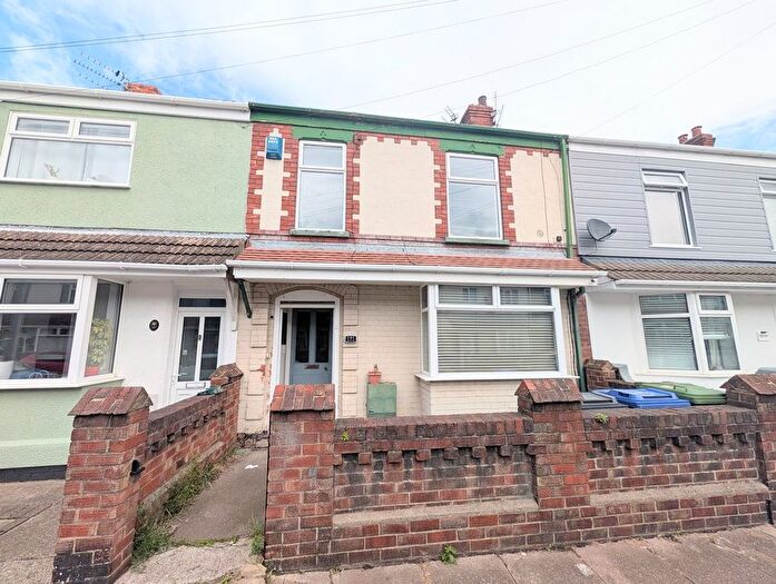3 Bedroom Terraced House For Sale In Cooper Road, Grimsby, DN32