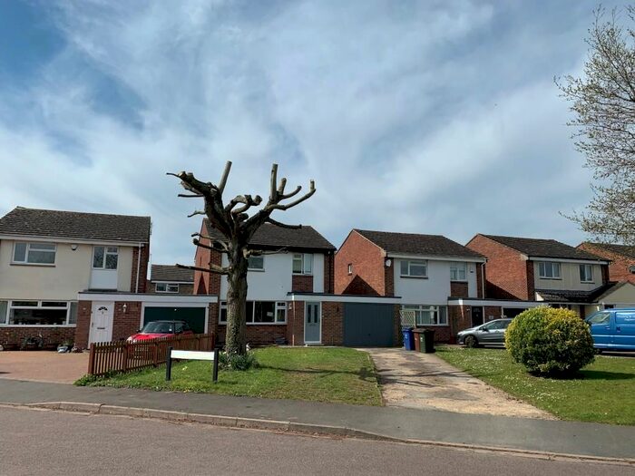 3 Bedroom Detached House To Rent In Burns Crescent, Bicester, OX26