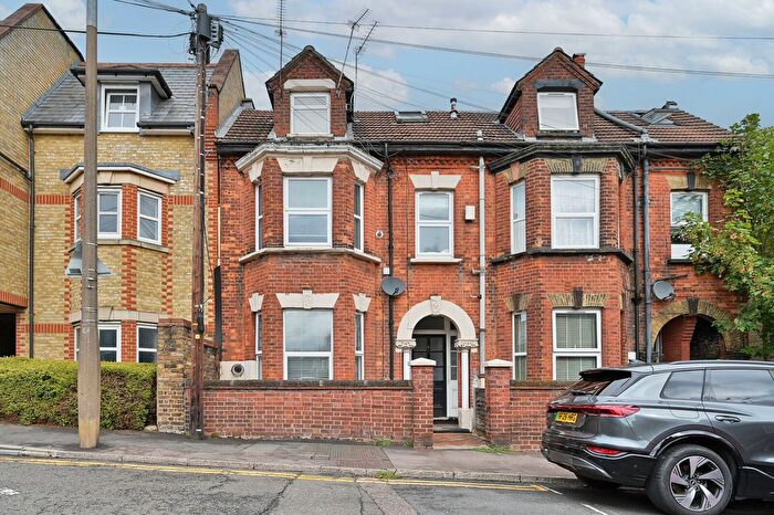 1 Bedroom Studio For Sale In Queens Place, Watford, WD17