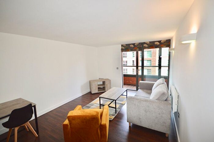 2 Bedroom Flat To Rent In Kelham Square, Sheffield, South Yorkshire, S3