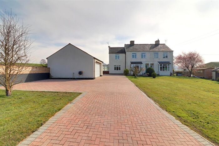 4 Bedroom Semi-Detached House For Sale In Cambridge, Gloucester, GL2