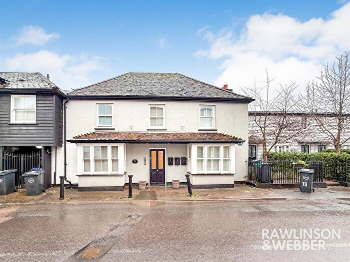 1 Bedroom Link Detached House For Sale In High Street, Thames Ditton, KT7