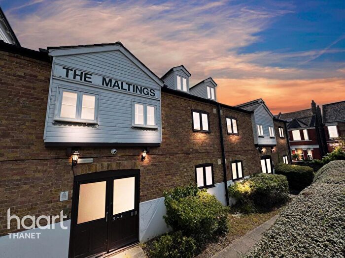3 Bedroom Apartment For Sale In Cannon Road, Ramsgate, CT11