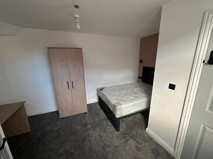 8 Bedroom Terraced House To Rent In Easson Road, Darlington, DL3