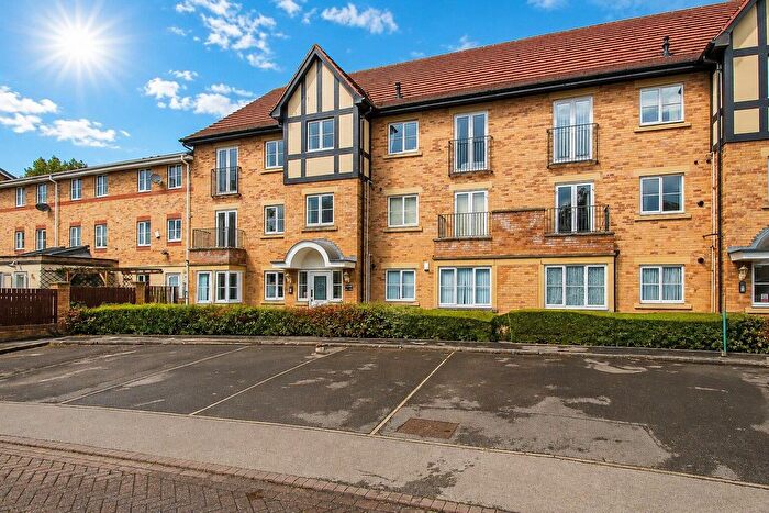 2 Bedroom Flat For Sale In Princes Gate, Horbury, Wakefield, WF4