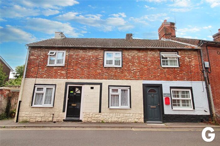 2 Bedroom Terraced House To Rent In West Street, Fordingbridge, Hampshire, SP6