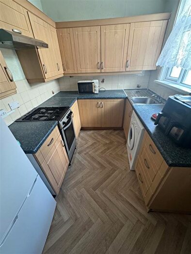 2 Bedroom Property To Rent In Richmond Road, Smethwick, B66