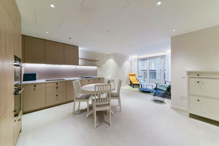 2 Bedroom Flat To Rent In Capella Court, Kings Cross, London, N1C