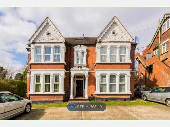 1 Bedroom Flat To Rent In Cossington Road, Westcliff-On-Sea, SS0