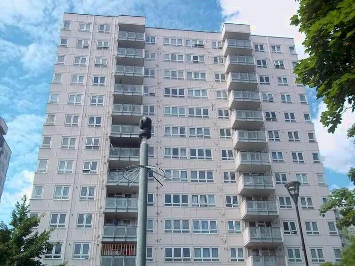 1 Bedroom Flat To Rent In Harlech Tower, Park Road East, Acton, W3