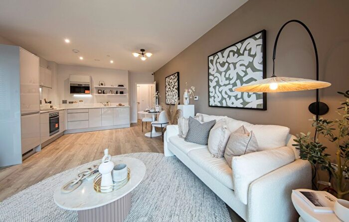 1 Bedroom Flat For Sale In "The Clematis" At Albert Roae, Barnet, EN4