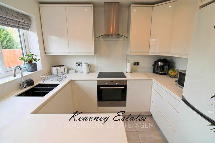 3 Bedroom Semi-Detached House For Sale In Irvine Avenue, Boothstown, M28