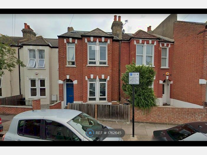 4 Bedroom Semi-Detached House To Rent In Alston Road, London, SW17