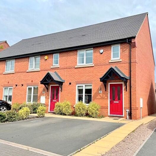 3 Bedroom Semi-Detached House To Rent In Warwick Close, Derby, DE23