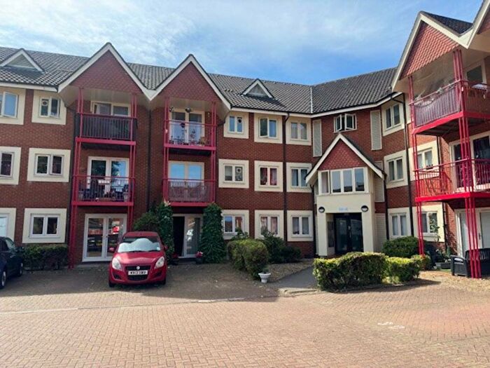 2 Bedroom Apartment To Rent In Olivier Court, Bromham Road, MK40