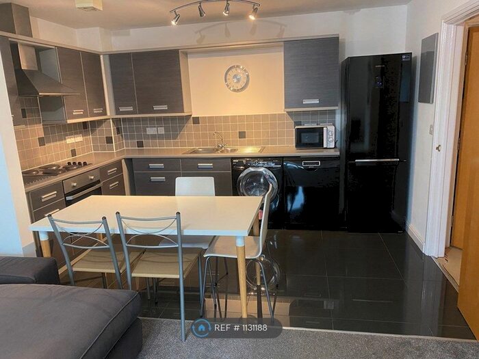 2 Bedroom Flat To Rent In Riverside Drive, Lincoln, LN5