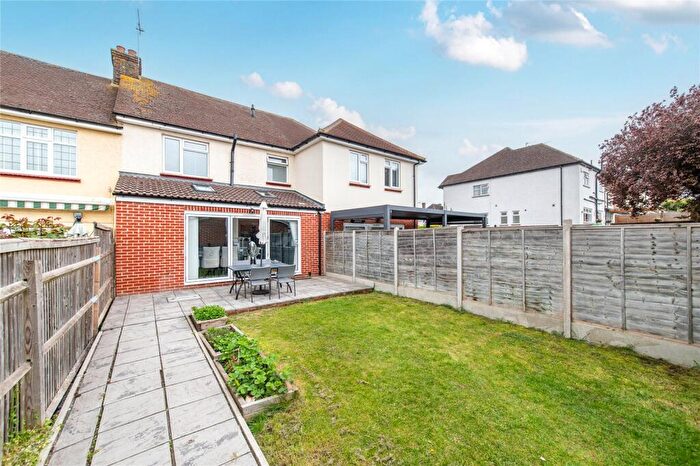 3 Bedroom Terraced House For Sale In Singlewell Road, Gravesend, Kent, DA11