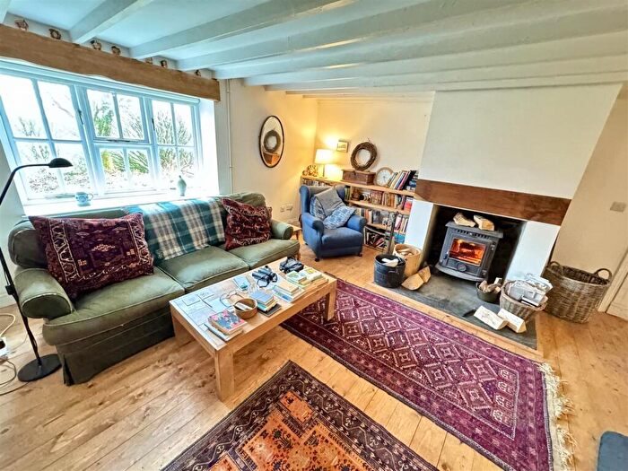 6 Bedroom Smallholding For Sale In Rhydcymerau, Llandeilo, SA19