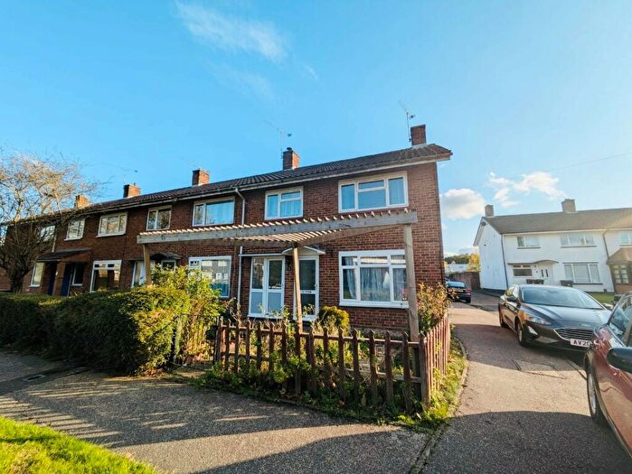 3 Bedroom House To Rent In Tilgate, RH10