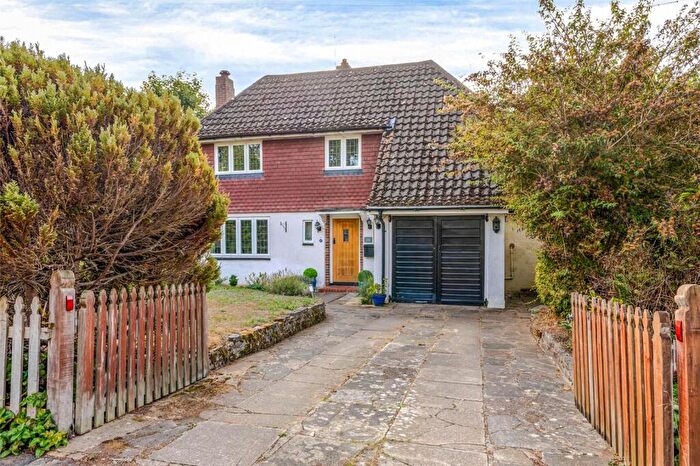 5 Bedroom Detached House For Sale In Holmlea Road, Goring, Reading, Oxfordshire, RG8