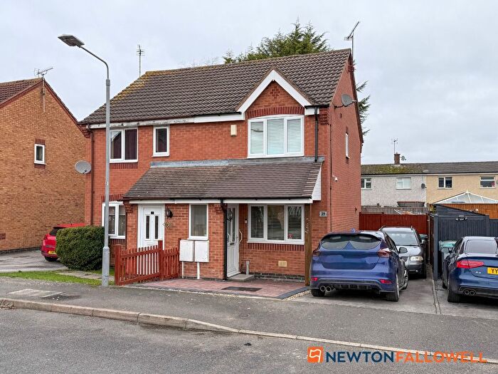 2 Bedroom Semi Detached House For Sale In Clarks Lane, Newark, NG24