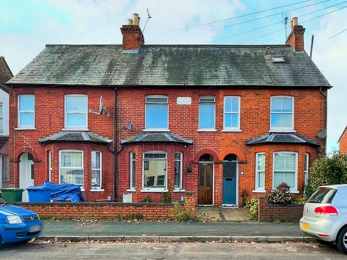 3 Bedroom Terraced House To Rent In Peabody Road, Farnborough, GU14
