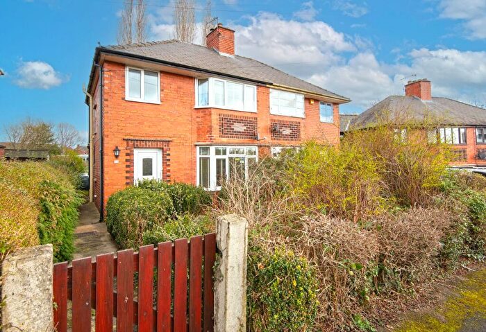 3 Bedroom Semi Detached House For Sale In Enfield Road, Chesterfield, S41