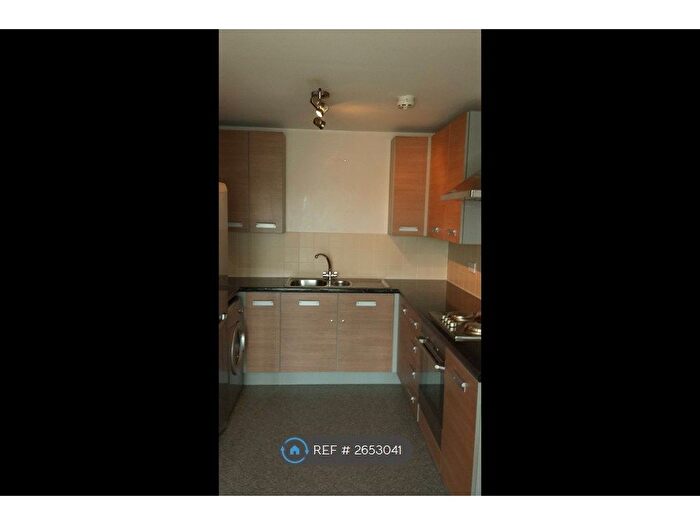 1 Bedroom Flat To Rent In Lemsford Road, Hatfield, AL10