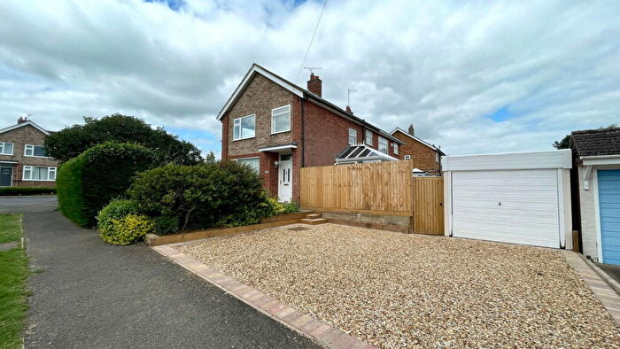 3 Bedroom Semi Detached House For Sale In Kings Road, Oakham, LE15