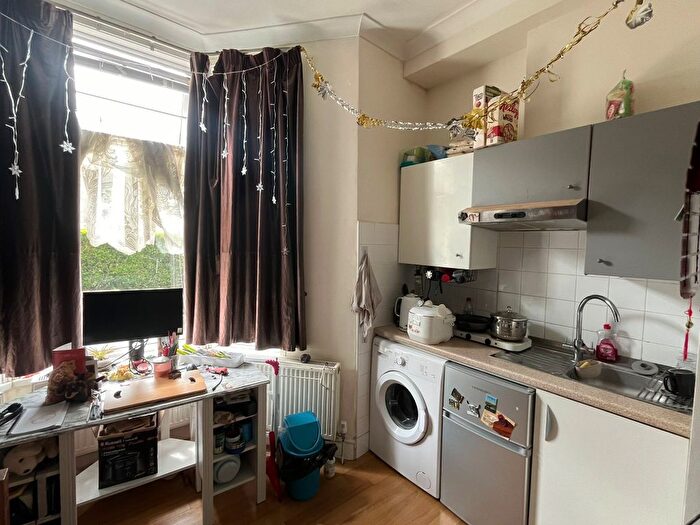 1 Bedroom Studio To Rent In Palatine Road, Stoke Newington, N16
