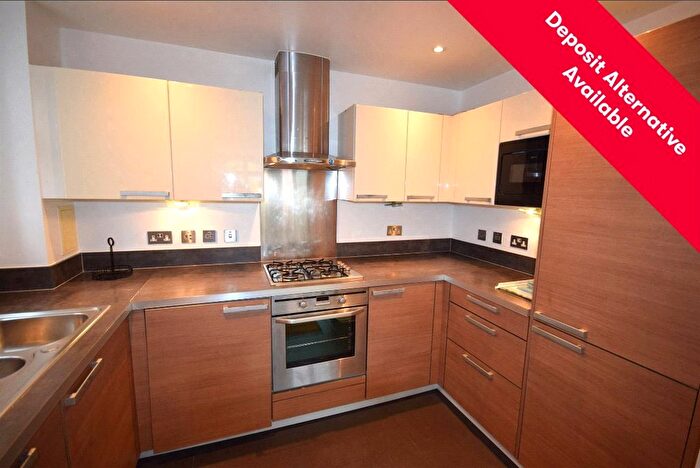 2 Bedroom Flat To Rent In Brighton Road, Purley, Surrey, CR8