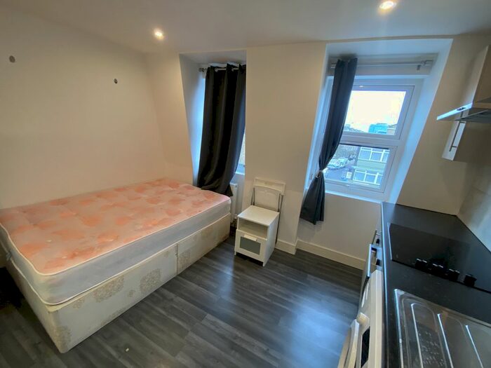 1 Bedroom Studio To Rent In 419, Bethnal Green Road, London E2