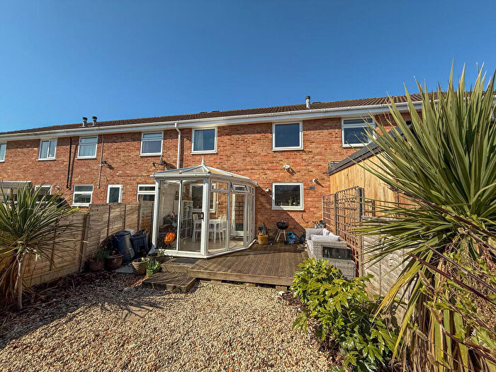 3 Bedroom Terraced House For Sale In Lechlade Gardens, Fareham, PO15
