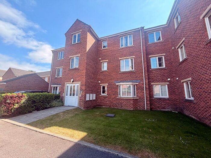 2 Bedroom Flat For Sale In Bed First Floor Flat, Victory Way, Bridlington, YO16