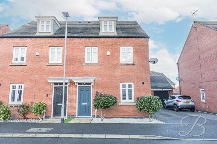 3 Bedroom Semi Detached House For Sale In Topaz Crescent, Sutton-In-Ashfield, NG17