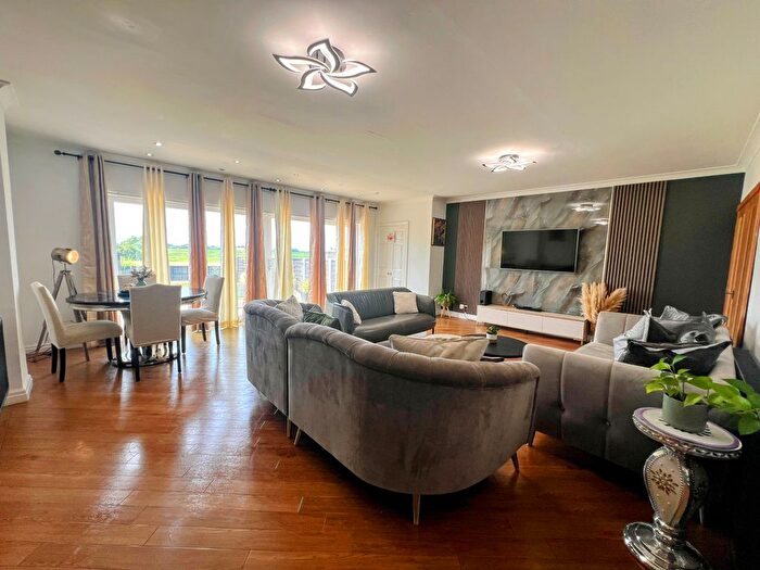 4 Bedroom Serviced Terraced House For Sale In Woodland Avenue, Scarisbrick, Ormskirk, L40