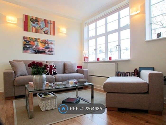 1 Bedroom Flat To Rent In Warner House, London, SW10