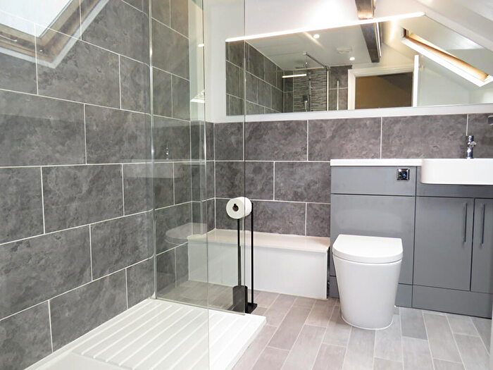 3 Bedroom End Of Terrace House To Rent In Albert Road, Sowerby Bridge, HX6