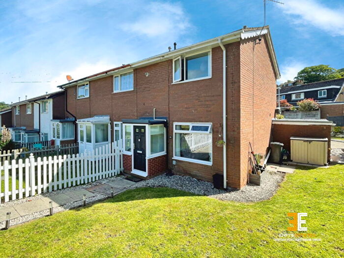 2 Bedroom End Of Terrace House For Sale In Llanrwst Road, Conwy, LL32