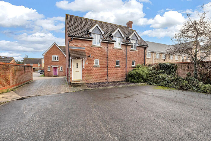 1 Bedroom Maisonette For Sale In Willow Way, Bury St. Edmunds, IP33