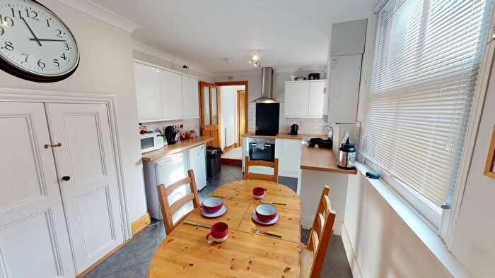 5 Bedroom Terraced House To Rent In North Parade, Lincoln, LN1