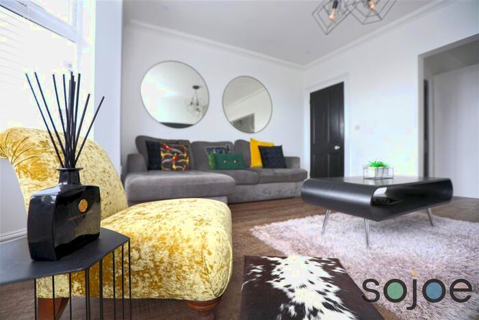 2 Bedroom Flat To Rent In Bridge Road, Oulton Broad, NR32