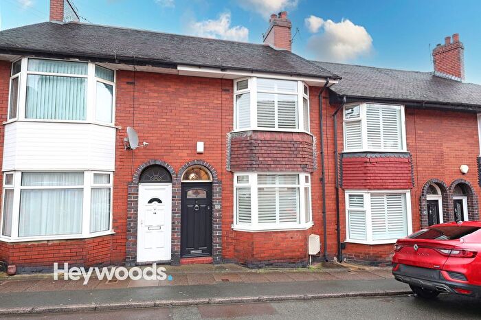3 Bedroom Terraced House For Sale In Oxford Street, Penkhull, Stoke On Trent, ST4