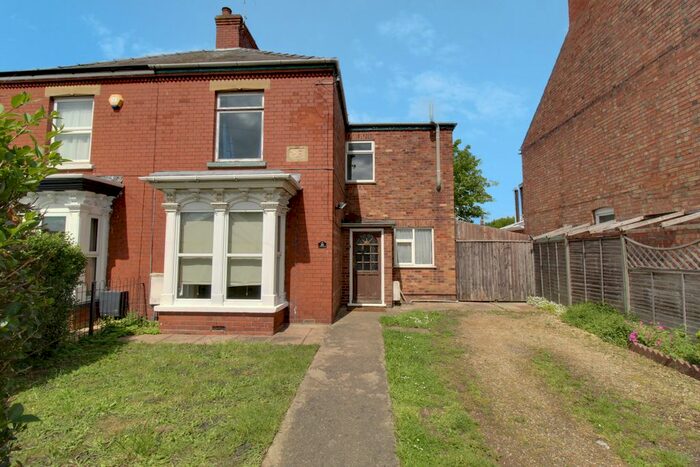 4 Bedroom Semi-Detached House To Rent In Pennygate, Spalding, PE11