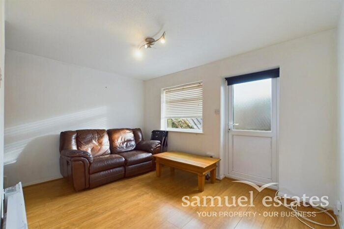 1 Bedroom Terraced House To Rent In Sycamore Gardens, Colliers Wood, CR4